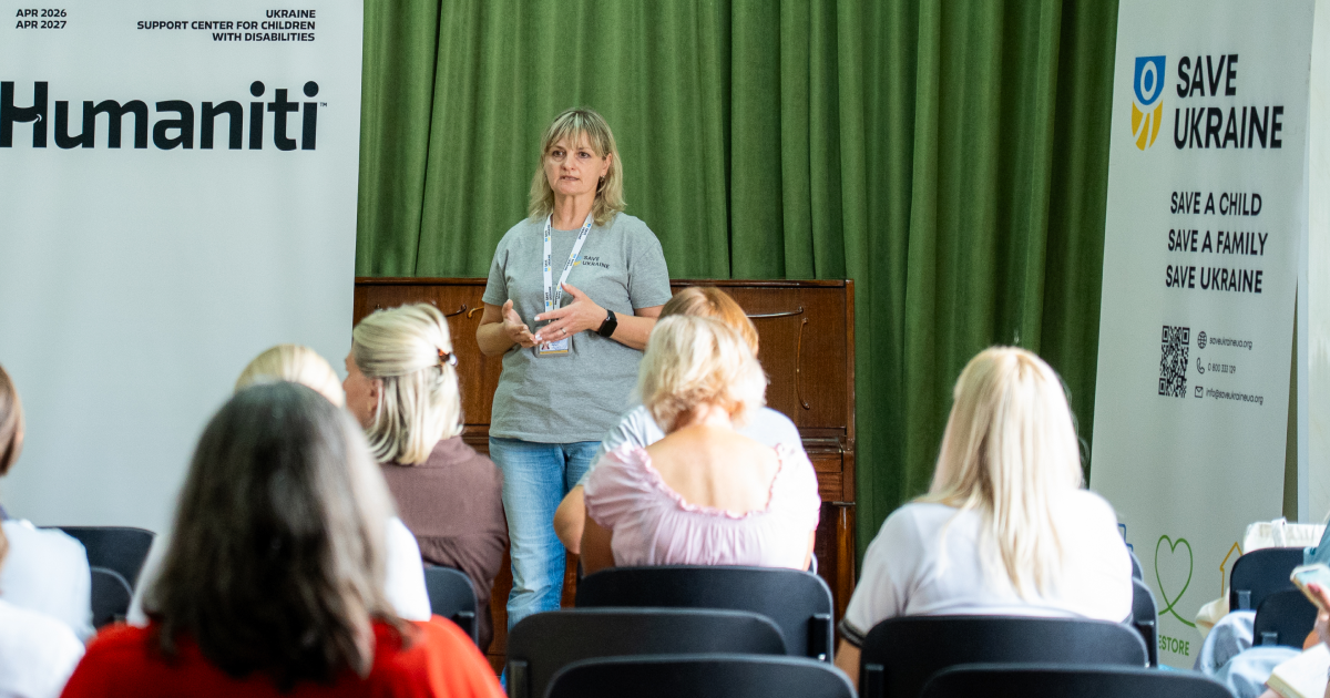 Save Ukraine specialists hold a training session for Hostomel teachers